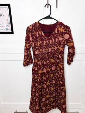 ✨ Acai Floral Smocked Midi Dress | Size XS (82 cm) 🌸